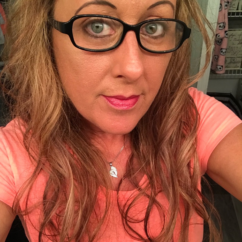 Meet your Posher, Shawna